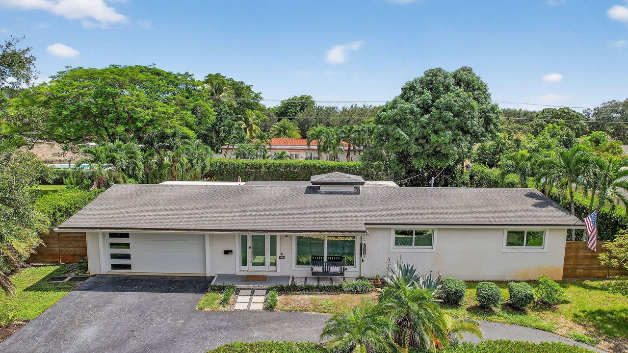 Recently Sold: $765,000 (3 beds, 2 baths, 2080 Square Feet)