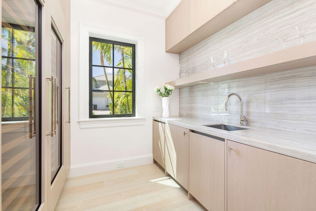 En Venta: $8,990,000 (6 camas, 7 baños, 5893 Pies cuadrados)