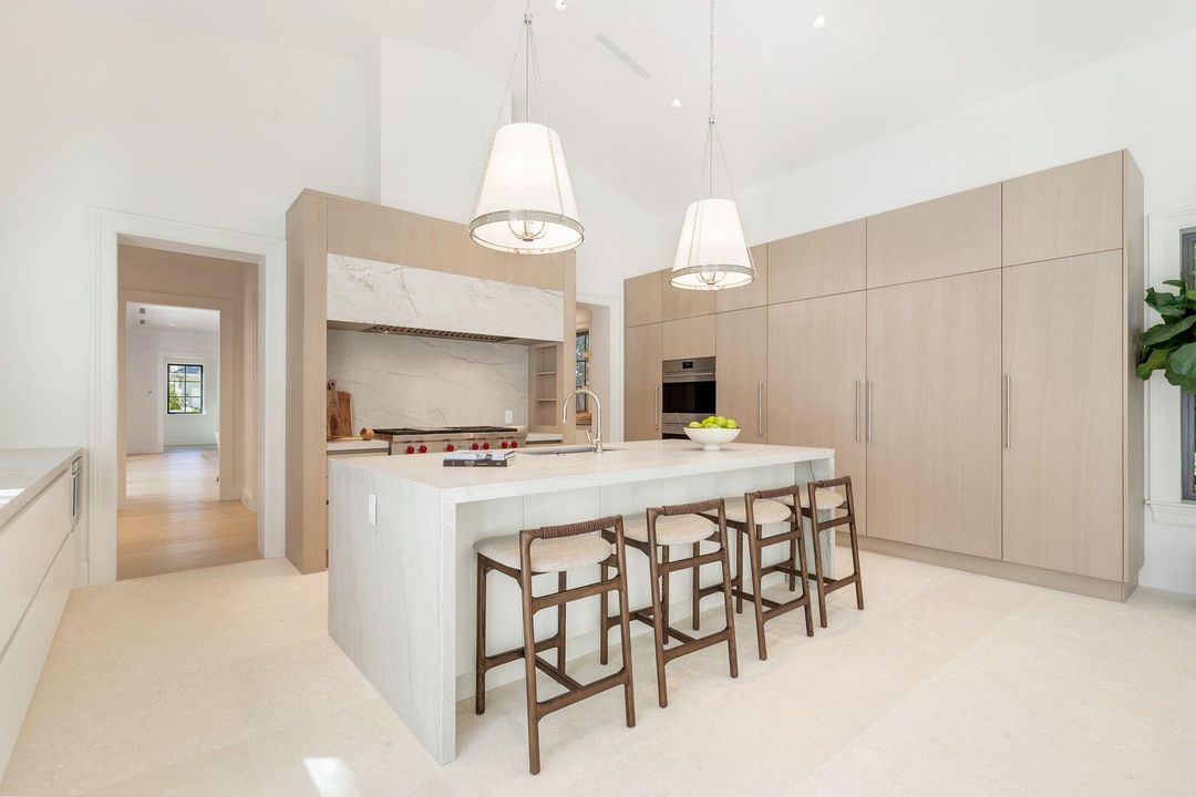 En Venta: $8,990,000 (6 camas, 7 baños, 5893 Pies cuadrados)