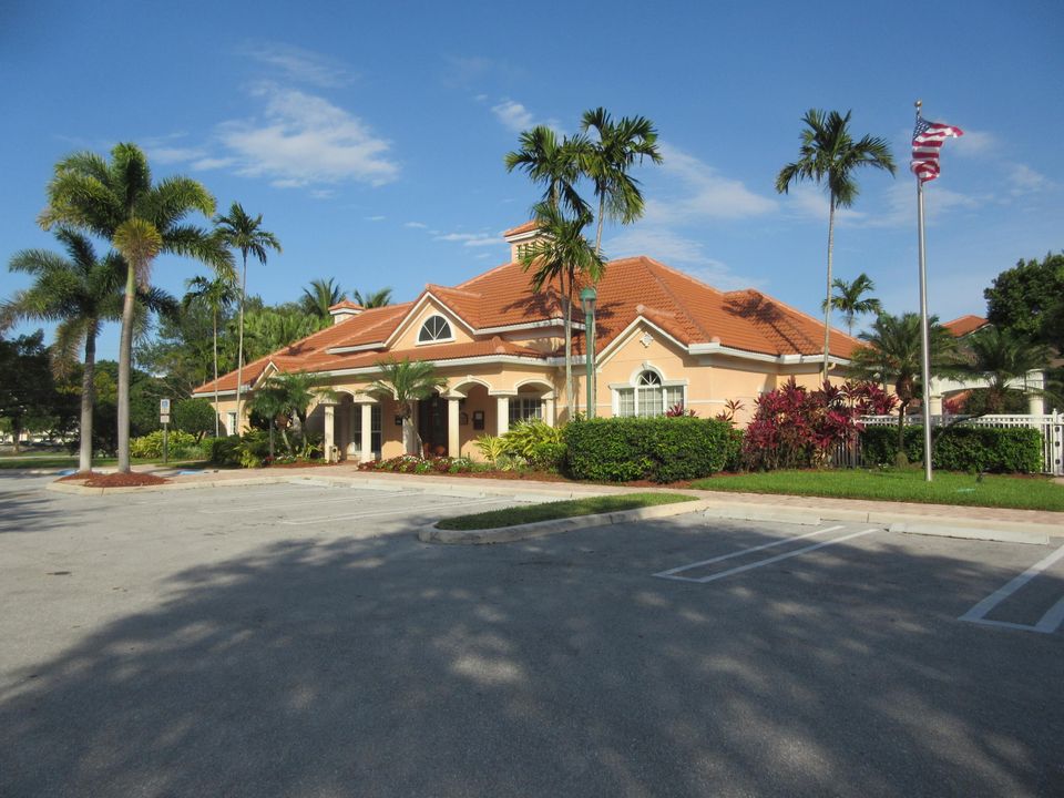 出租: $2,800 (2 贝兹, 2 浴室, 1414 平方英尺)