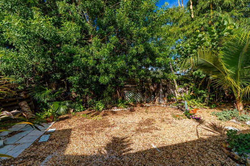 待售: $1,295,000 (0 贝兹, 0 浴室, 800 平方英尺)