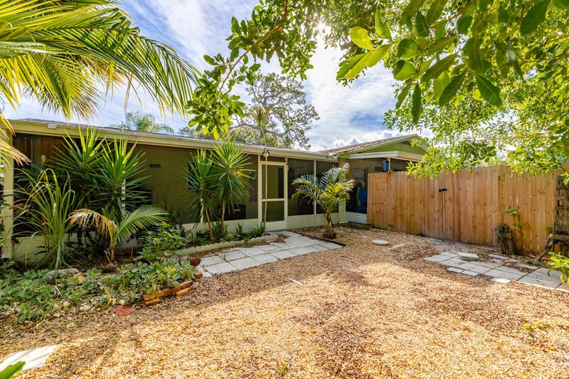 待售: $1,295,000 (0 贝兹, 0 浴室, 800 平方英尺)