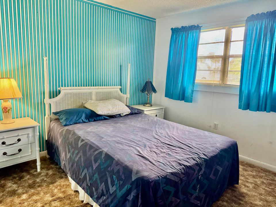 For Sale: $260,000 (3 beds, 2 baths, 2109 Square Feet)