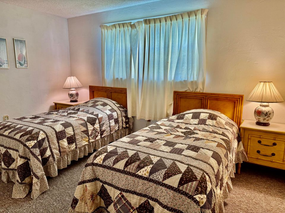 For Sale: $260,000 (3 beds, 2 baths, 2109 Square Feet)