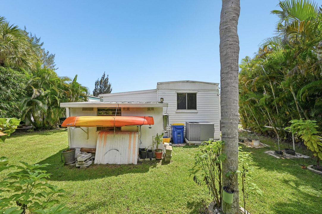 待售: $143,500 (3 贝兹, 1 浴室, 906 平方英尺)