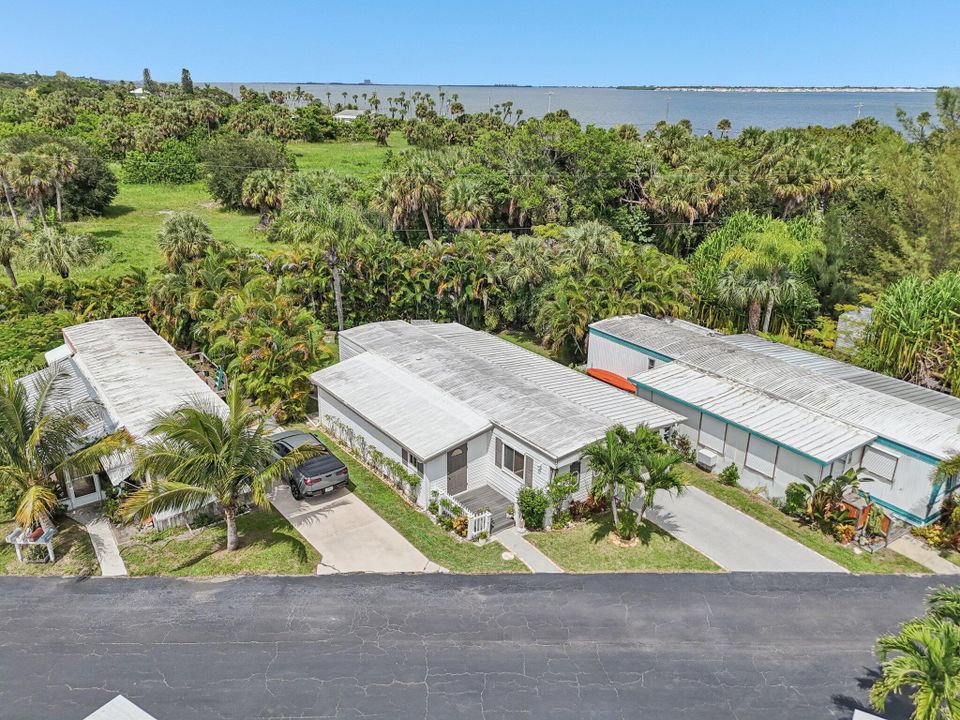 待售: $143,500 (3 贝兹, 1 浴室, 906 平方英尺)