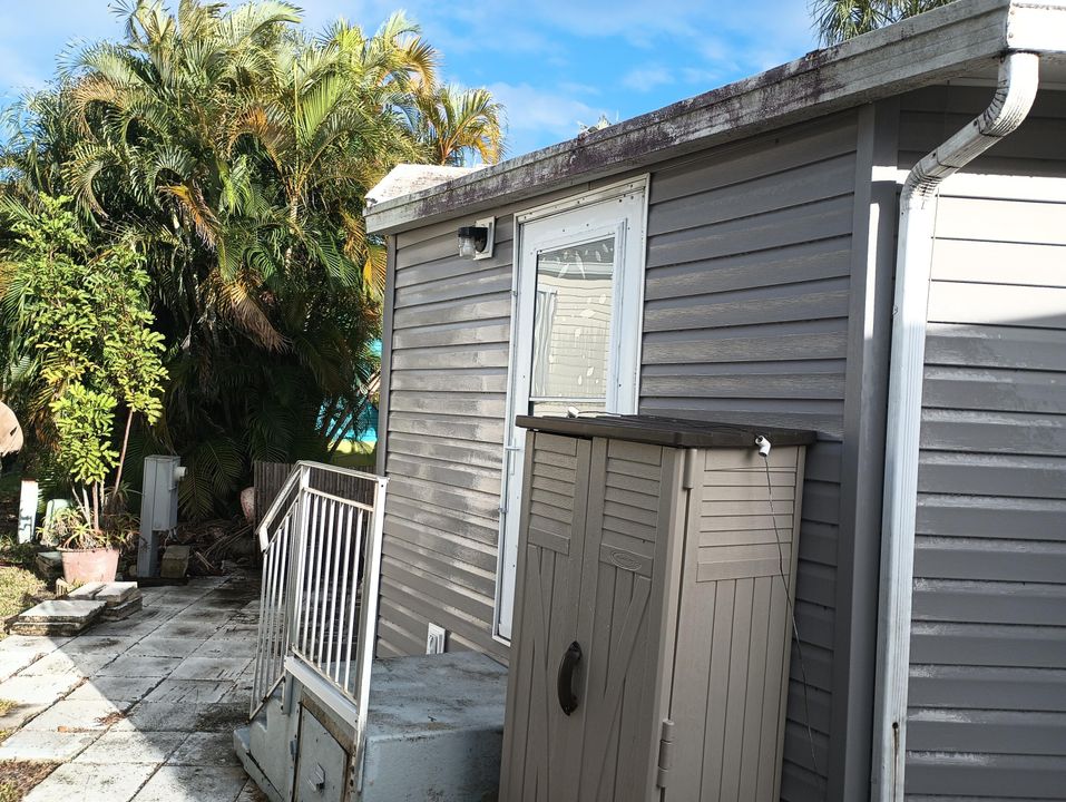 待售: $262,500 (2 贝兹, 1 浴室, 980 平方英尺)