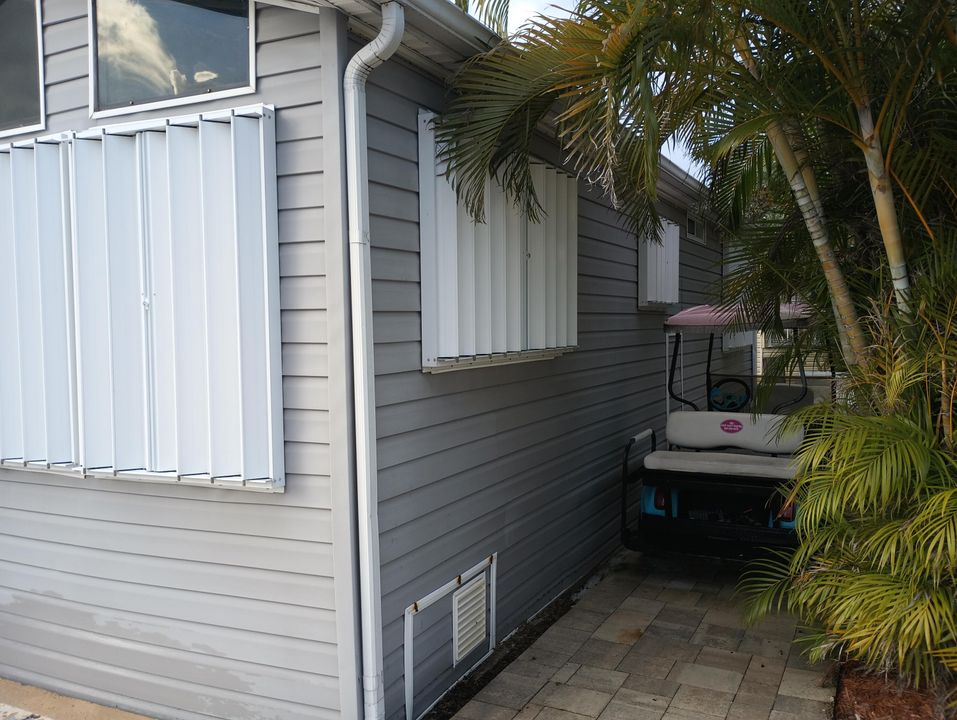 待售: $262,500 (2 贝兹, 1 浴室, 980 平方英尺)