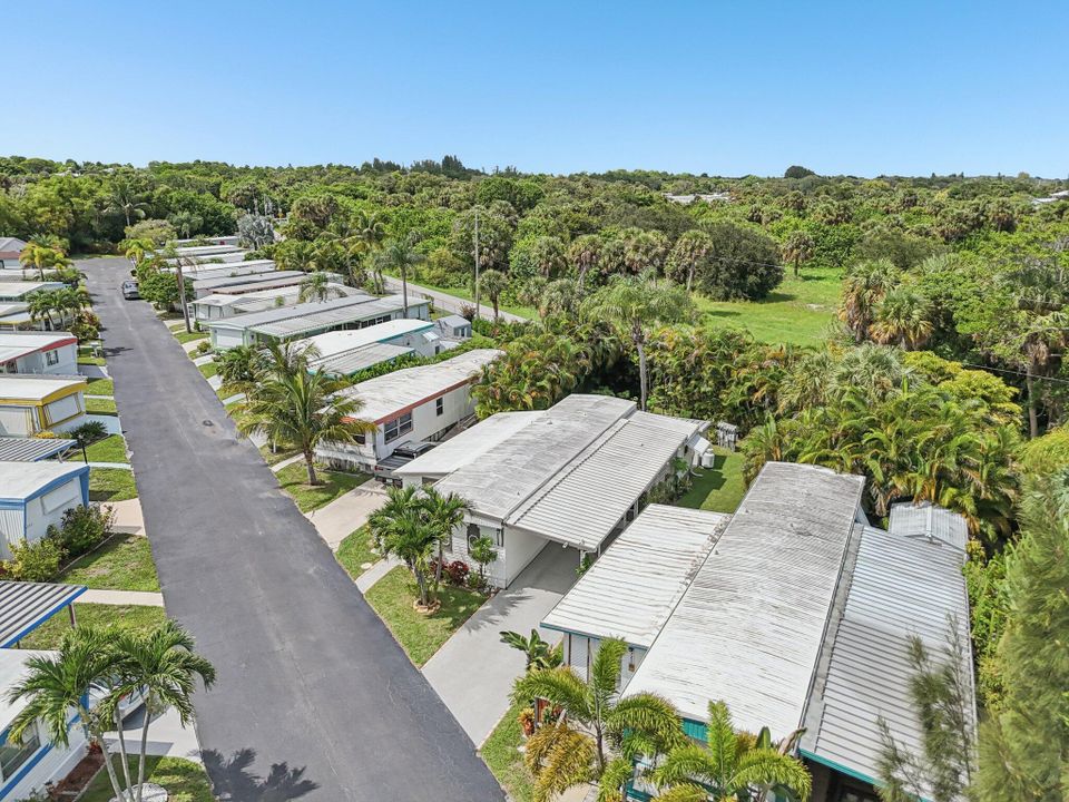 待售: $143,500 (3 贝兹, 1 浴室, 906 平方英尺)