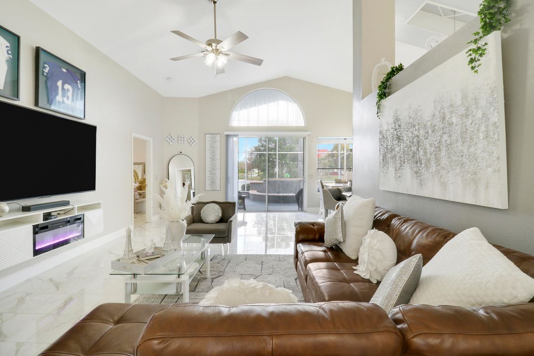 待售: $564,900 (4 贝兹, 2 浴室, 2028 平方英尺)