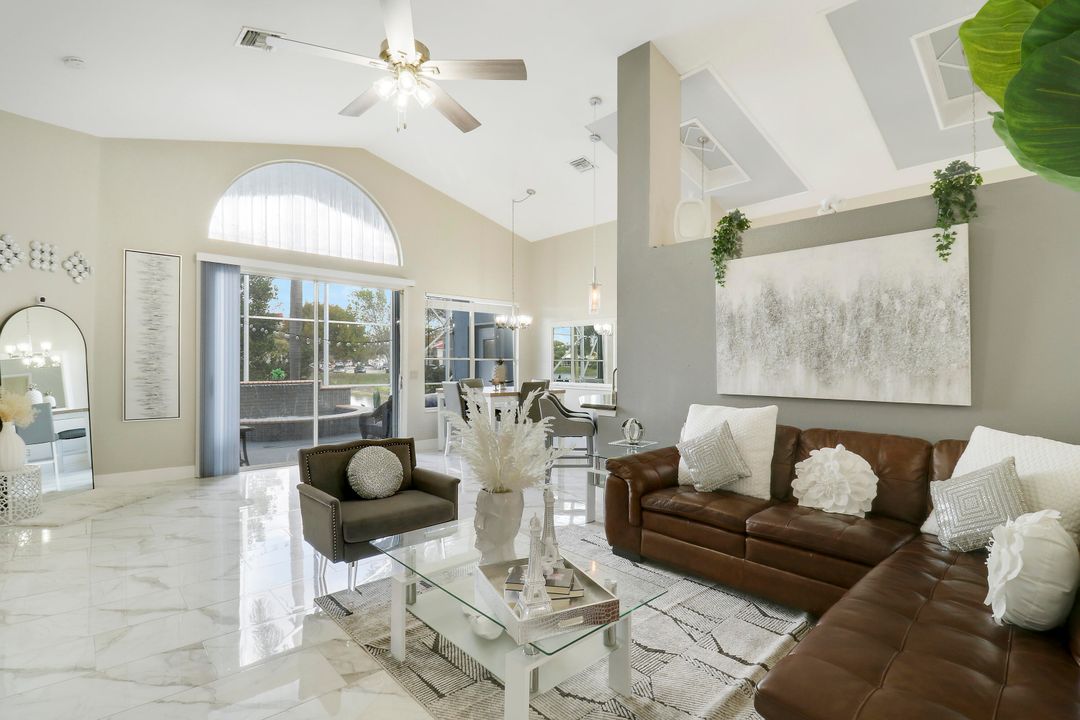 待售: $564,900 (4 贝兹, 2 浴室, 2028 平方英尺)