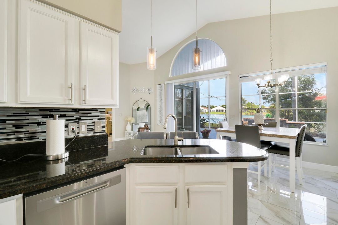 待售: $564,900 (4 贝兹, 2 浴室, 2028 平方英尺)