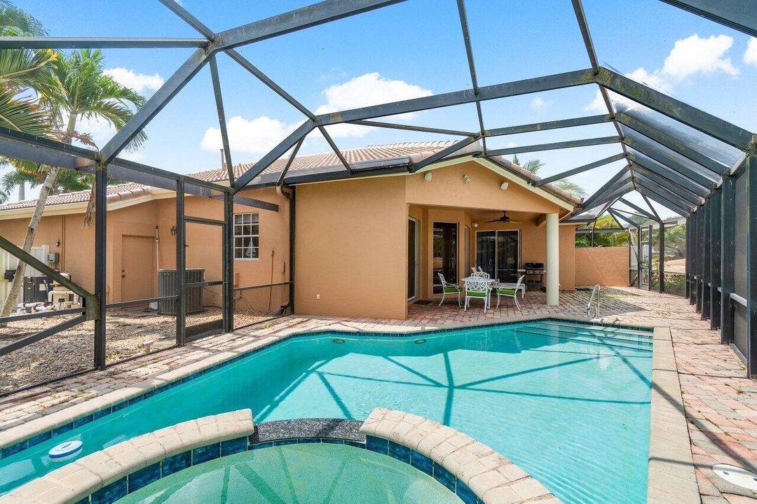 For Rent: $8,500 (3 beds, 2 baths, 1632 Square Feet)