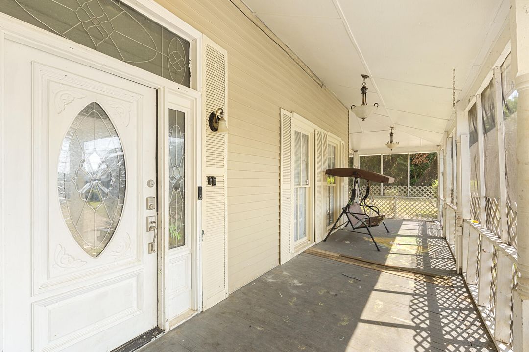 待售: $279,000 (4 贝兹, 2 浴室, 3612 平方英尺)