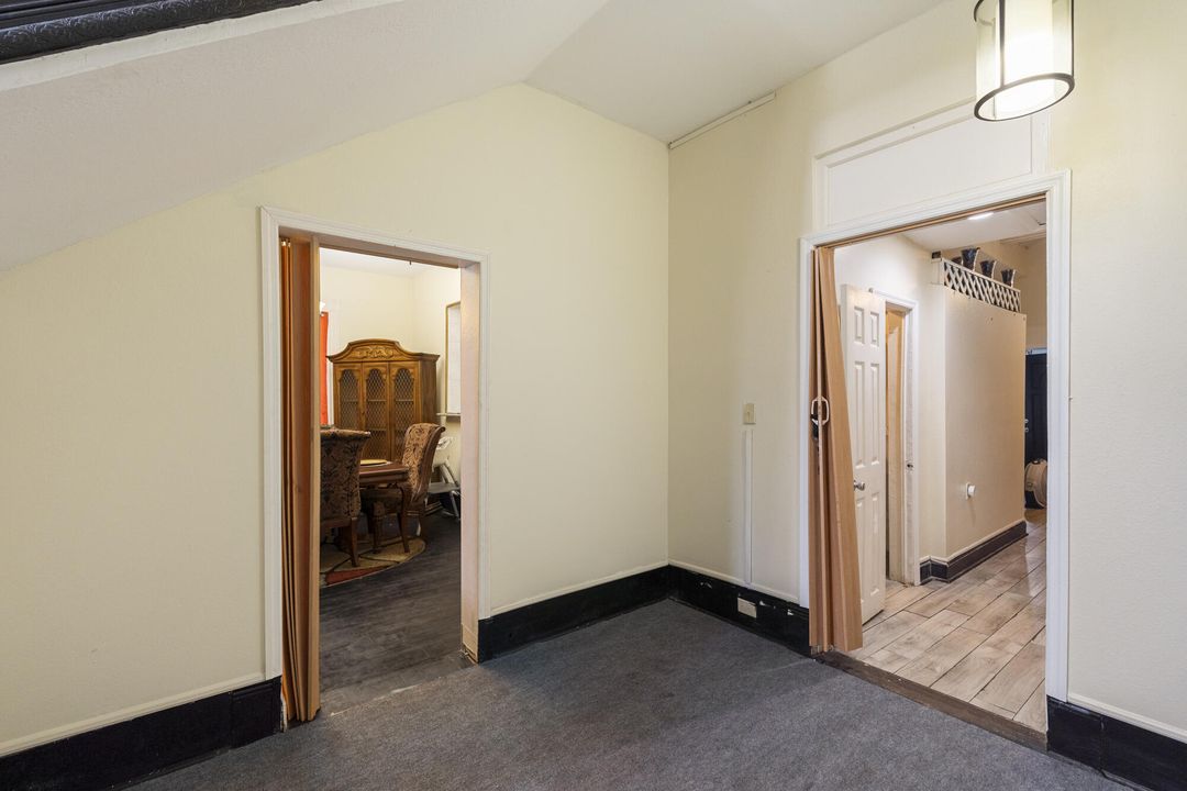 待售: $279,000 (4 贝兹, 2 浴室, 3612 平方英尺)