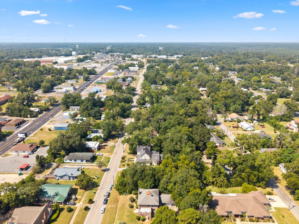 待售: $279,000 (4 贝兹, 2 浴室, 3612 平方英尺)