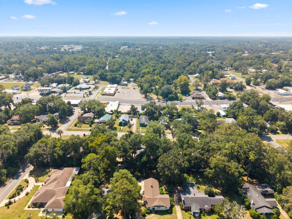 待售: $279,000 (4 贝兹, 2 浴室, 3612 平方英尺)