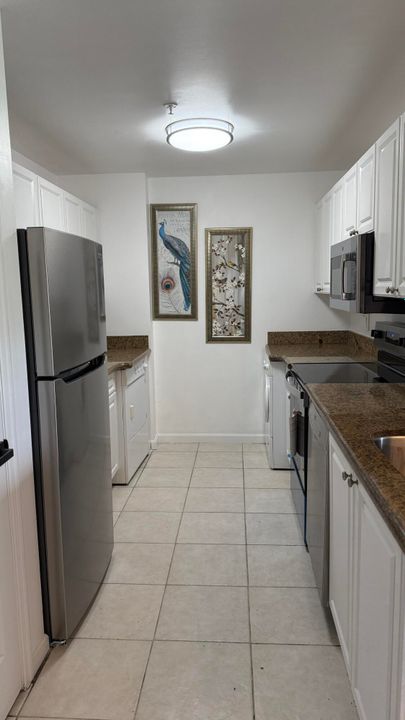 合同活跃: $2,350 (3 贝兹, 2 浴室, 1200 平方英尺)