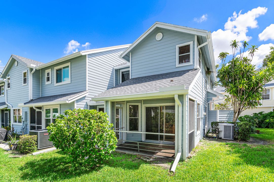 合同活跃: $454,900 (3 贝兹, 2 浴室, 1341 平方英尺)