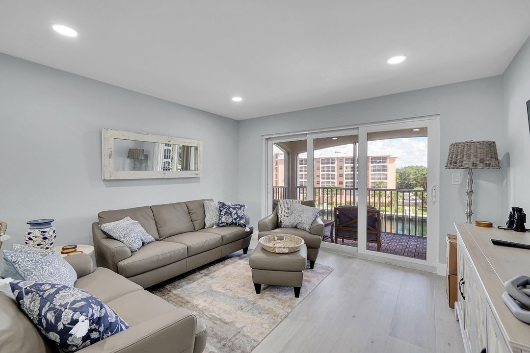 Под контрактом: $3,700 (1 спален, 1 ванн, 802 Квадратных фут)