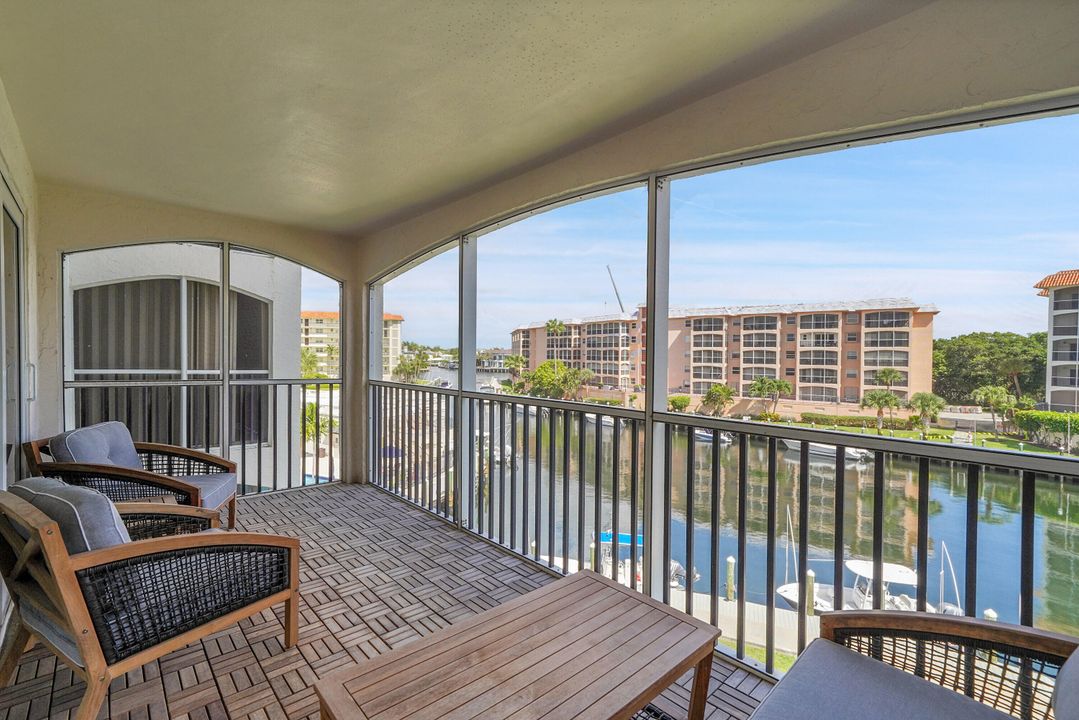 Под контрактом: $3,700 (1 спален, 1 ванн, 802 Квадратных фут)