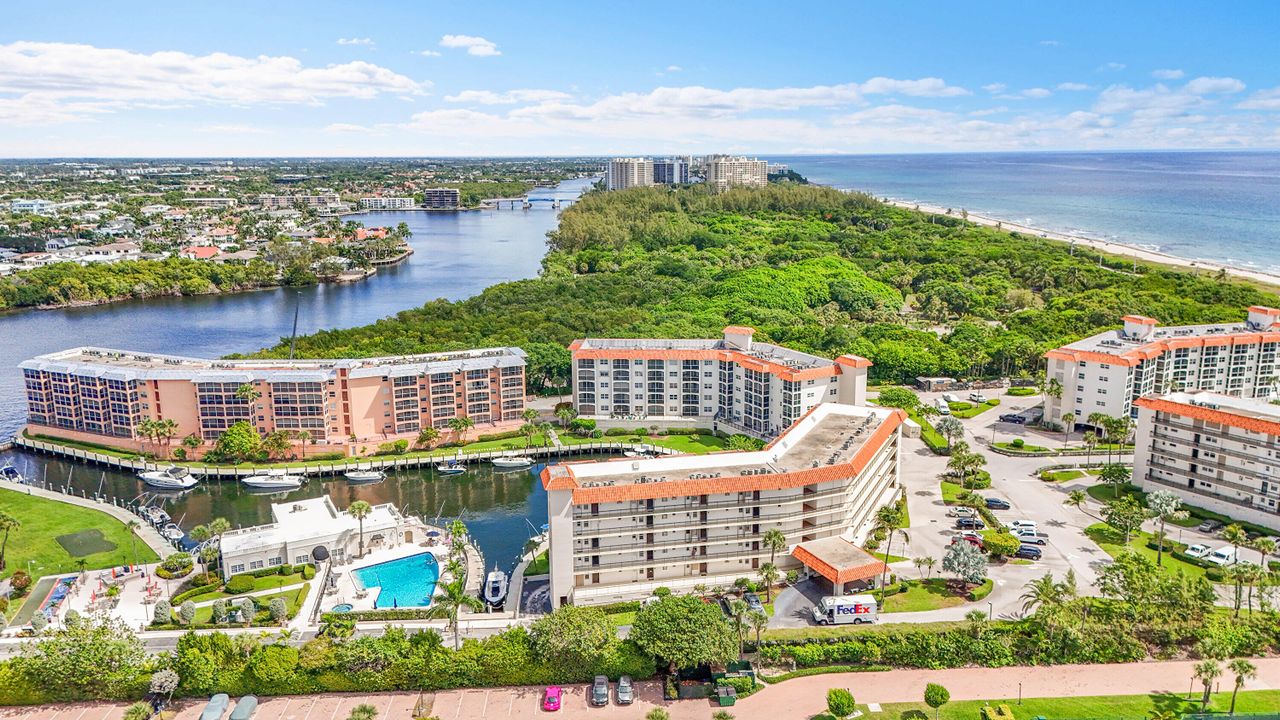 Под контрактом: $3,700 (1 спален, 1 ванн, 802 Квадратных фут)