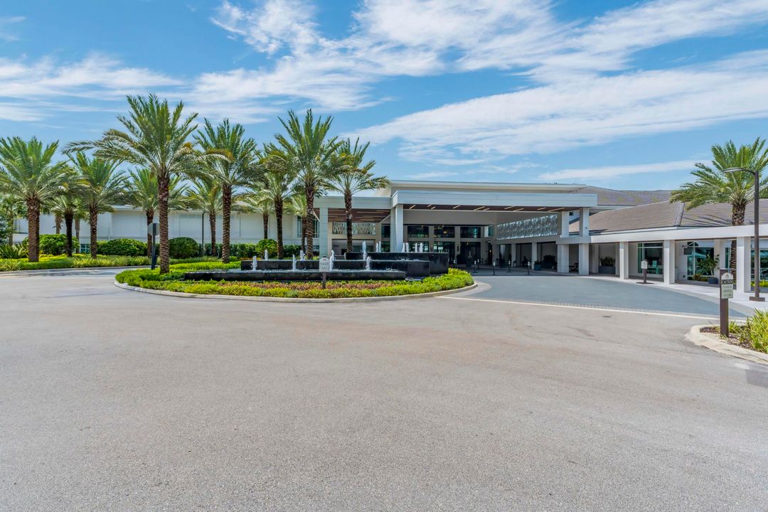 合同活跃: $290,000 (2 贝兹, 2 浴室, 1400 平方英尺)