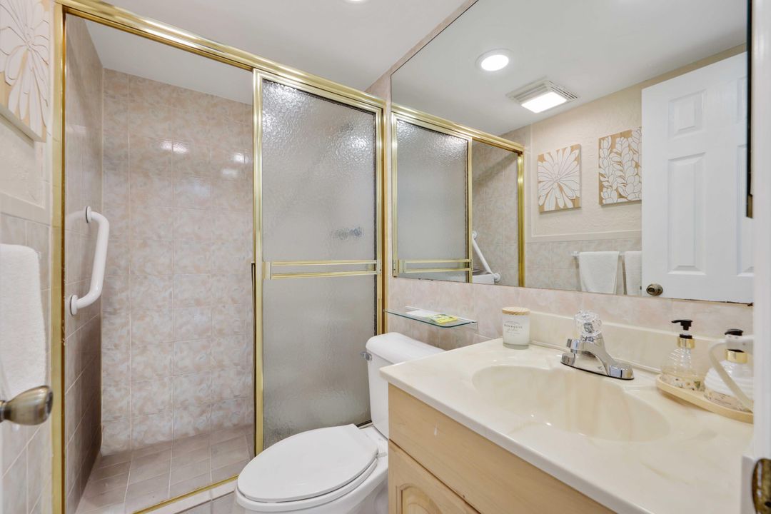 En Venta: $250,000 (2 camas, 2 baños, 1126 Pies cuadrados)