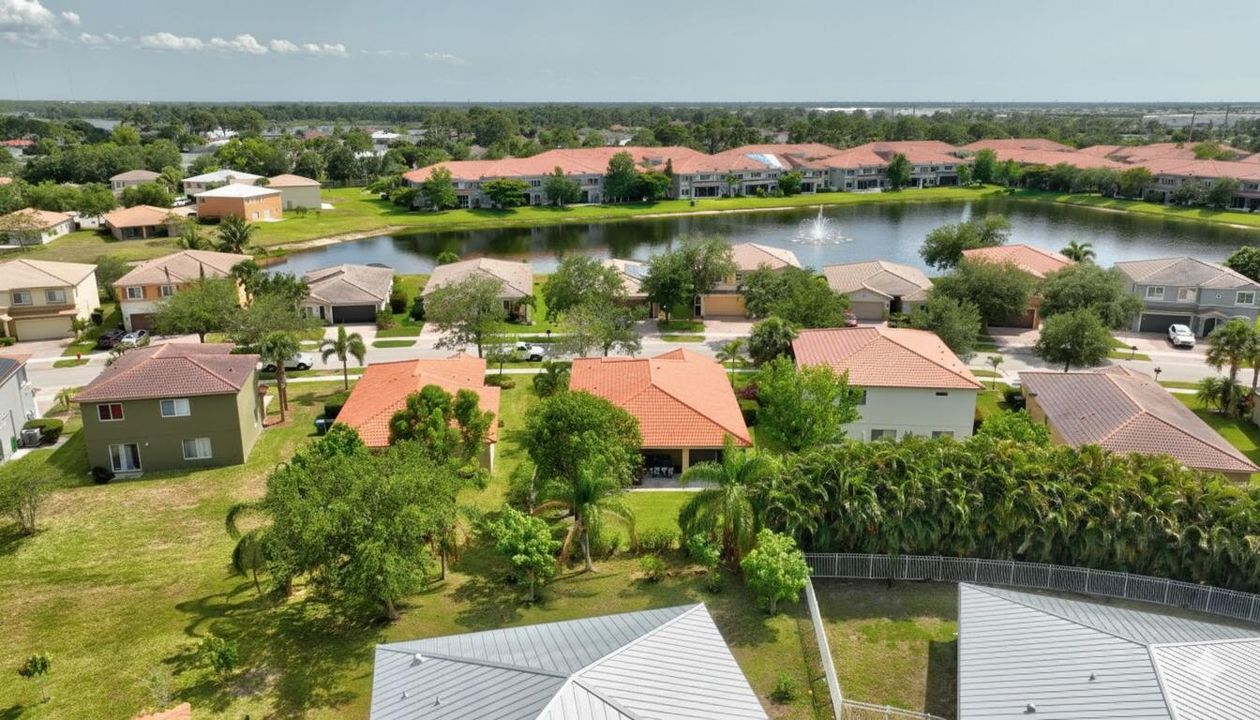 For Sale: $355,000 (3 beds, 2 baths, 1812 Square Feet)