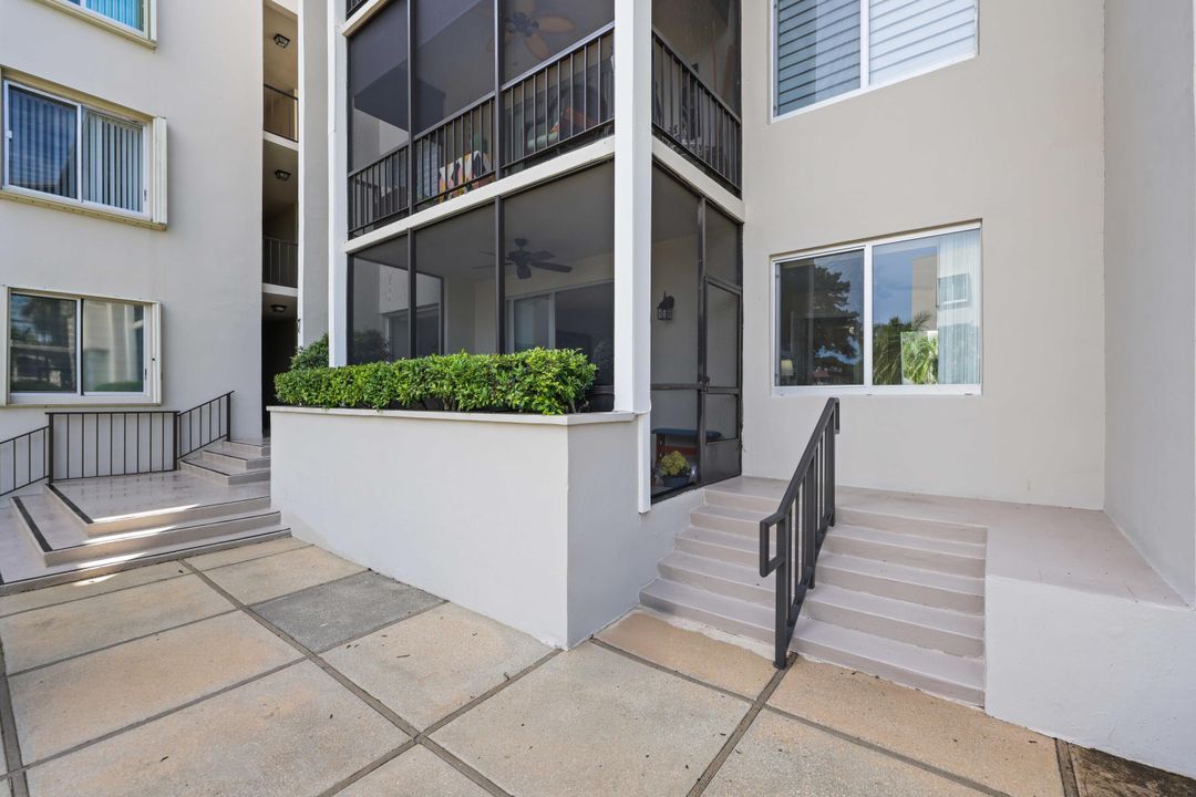 En Venta: $250,000 (2 camas, 2 baños, 1126 Pies cuadrados)