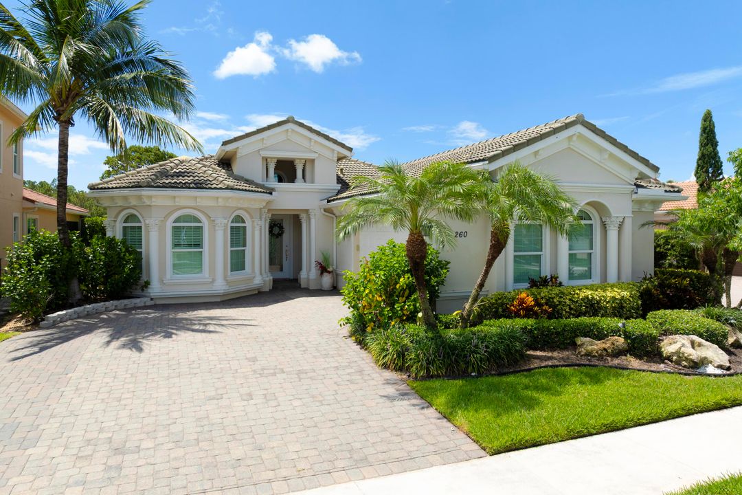 待售: $1,999,000 (3 贝兹, 2 浴室, 2643 平方英尺)