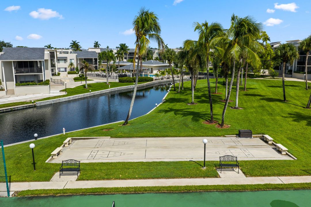 En Venta: $250,000 (2 camas, 2 baños, 1126 Pies cuadrados)