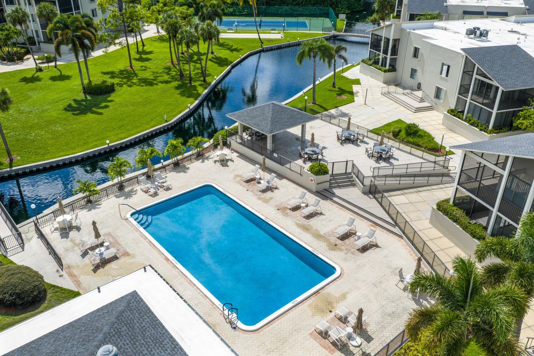 En Venta: $250,000 (2 camas, 2 baños, 1126 Pies cuadrados)