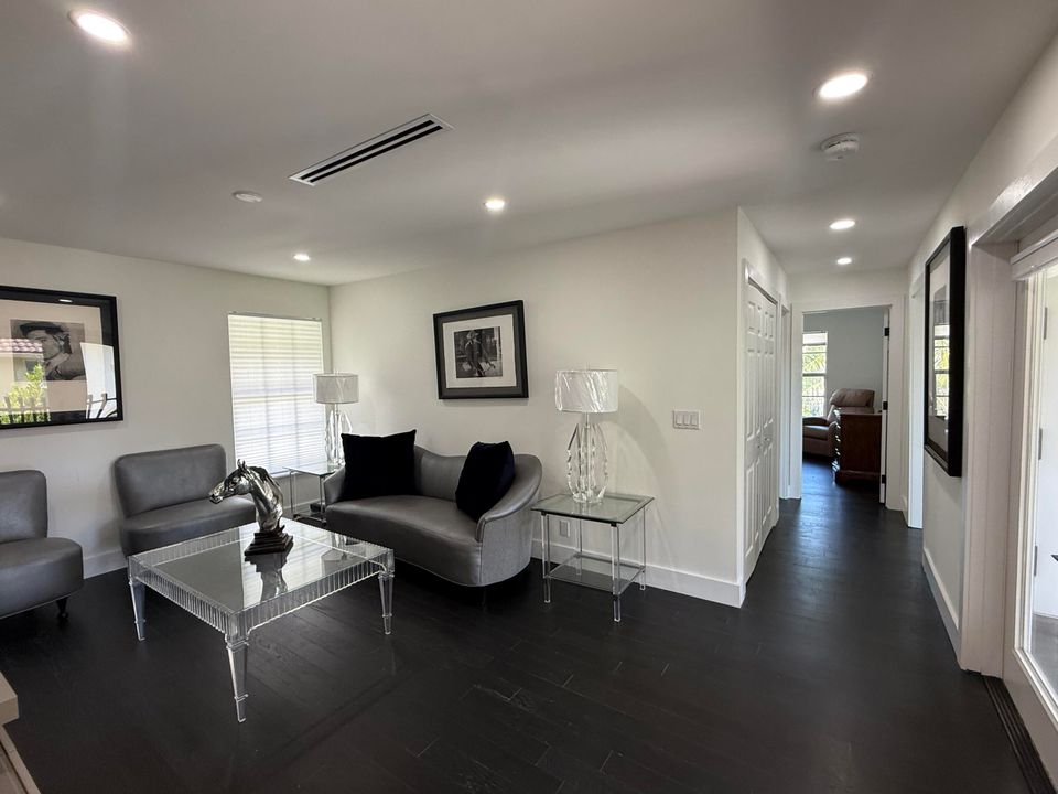 На продажу: $2,499,000 (4 спален, 3 ванн, 2717 Квадратных фут)