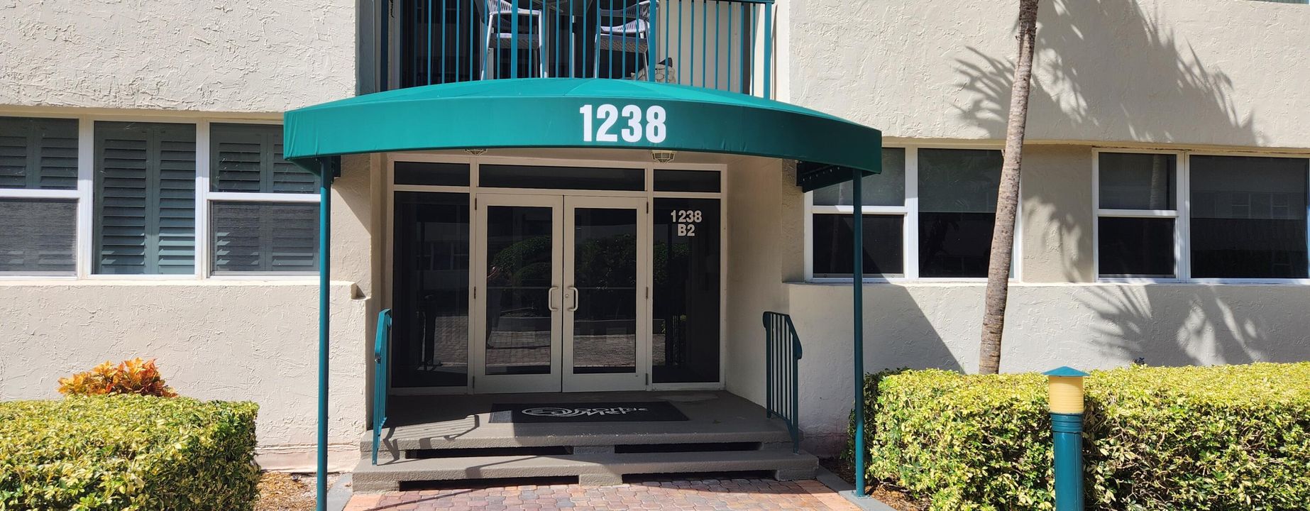 For Rent: $7,000 (2 beds, 2 baths, 1270 Square Feet)