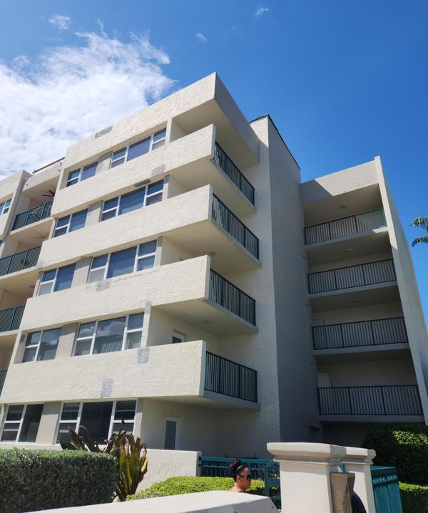 For Rent: $7,000 (2 beds, 2 baths, 1270 Square Feet)