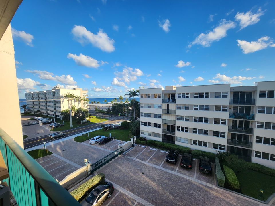 For Rent: $7,000 (2 beds, 2 baths, 1270 Square Feet)