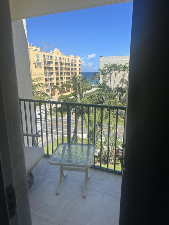 For Rent: $7,000 (2 beds, 2 baths, 1270 Square Feet)