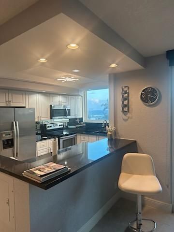 For Rent: $7,000 (2 beds, 2 baths, 1270 Square Feet)