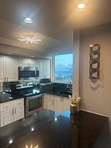 For Rent: $7,000 (2 beds, 2 baths, 1270 Square Feet)