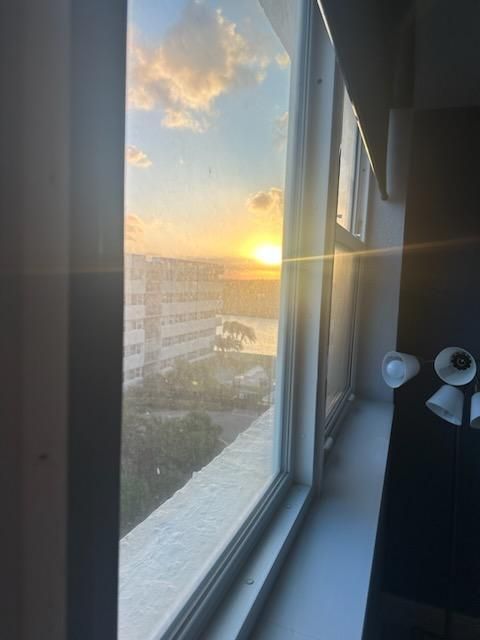 For Rent: $7,000 (2 beds, 2 baths, 1270 Square Feet)