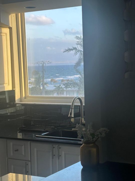 For Rent: $7,000 (2 beds, 2 baths, 1270 Square Feet)