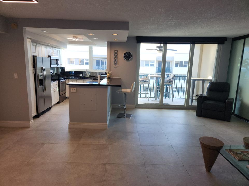 For Rent: $7,000 (2 beds, 2 baths, 1270 Square Feet)