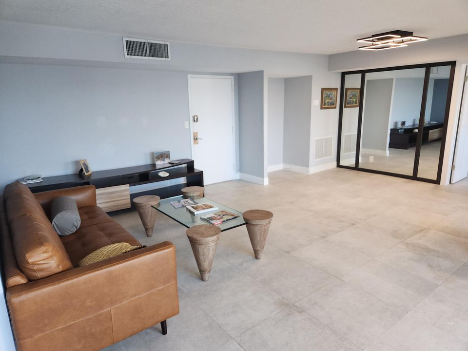 For Rent: $7,000 (2 beds, 2 baths, 1270 Square Feet)