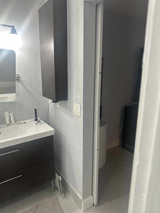 For Rent: $7,000 (2 beds, 2 baths, 1270 Square Feet)