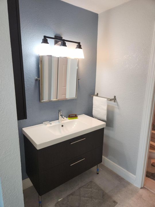 For Rent: $7,000 (2 beds, 2 baths, 1270 Square Feet)