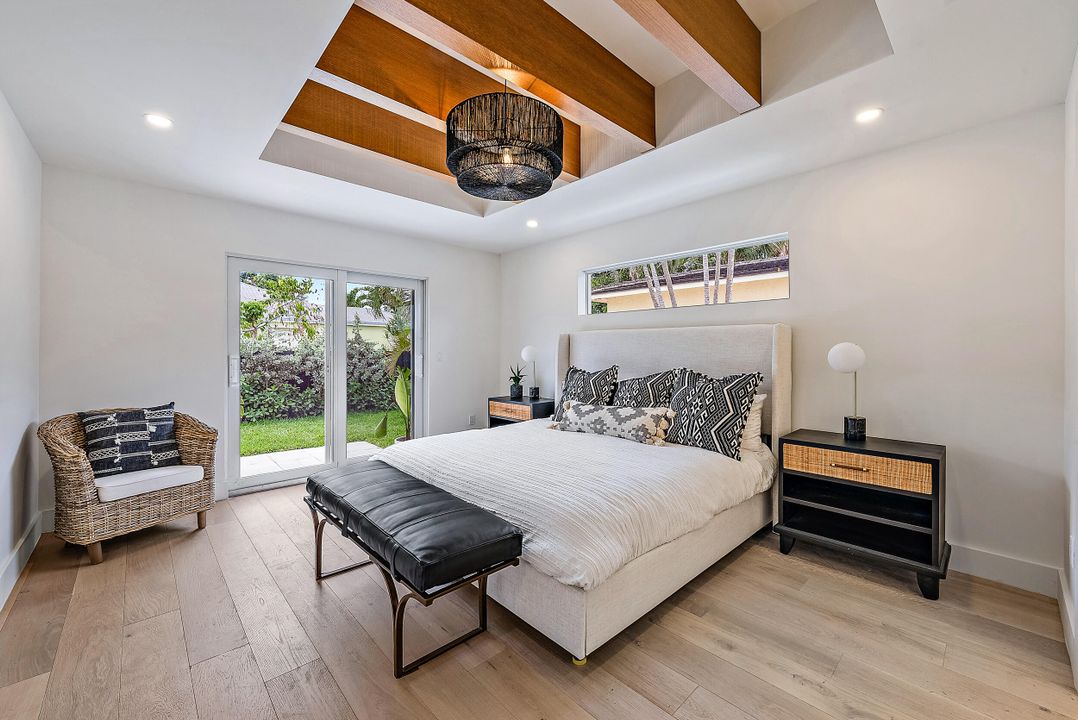 For Rent: $25,000 (5 beds, 3 baths, 2440 Square Feet)