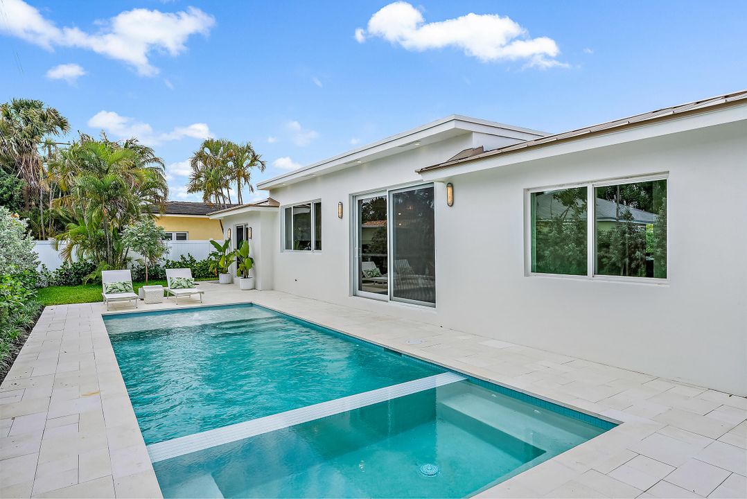 For Rent: $25,000 (5 beds, 3 baths, 2440 Square Feet)