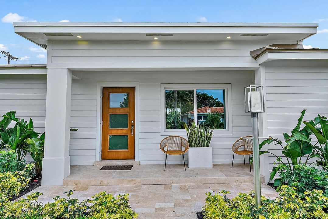 For Rent: $25,000 (5 beds, 3 baths, 2440 Square Feet)