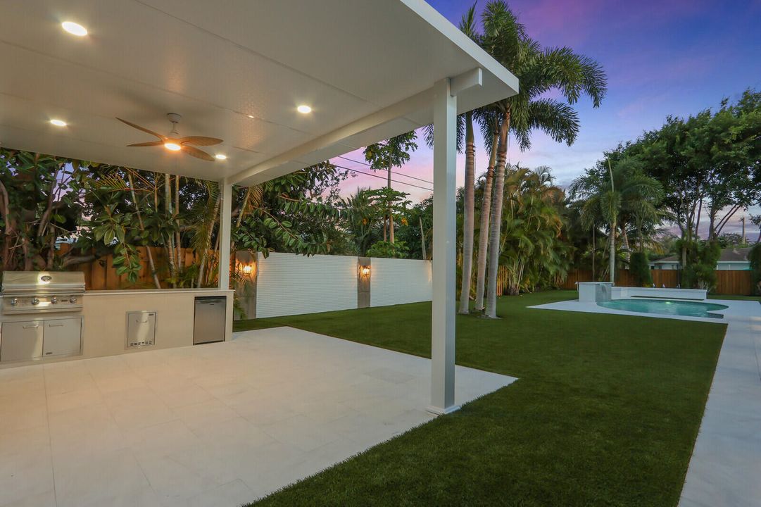 For Sale: $1,995,000 (4 beds, 4 baths, 3413 Square Feet)